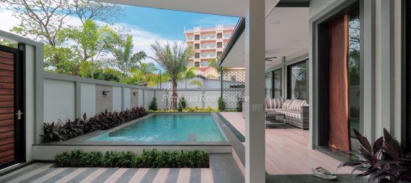 3 bedrooms Cafe / restaurant in Pattaya, Thailand No. 8211 15