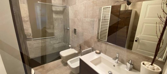 Apartamento de 3 divisões em Bari, Italy N.º 24770 32