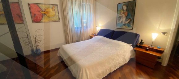 Apartamento de 3 divisões em Bari, Italy N.º 24770 13