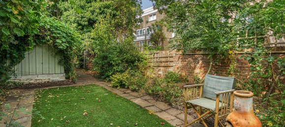 2 bedrooms Apartment in London, United Kingdom No. 7594 2