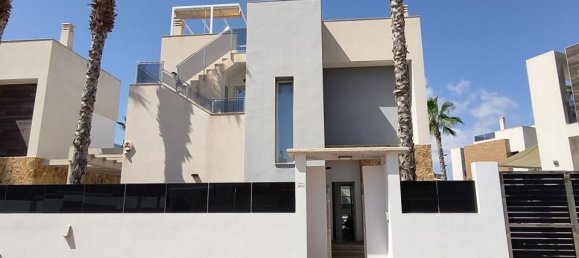 3 bedrooms Villa in Torrevieja, Spain No. 183513 5