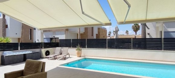 3 bedrooms Villa in Torrevieja, Spain No. 183513 24