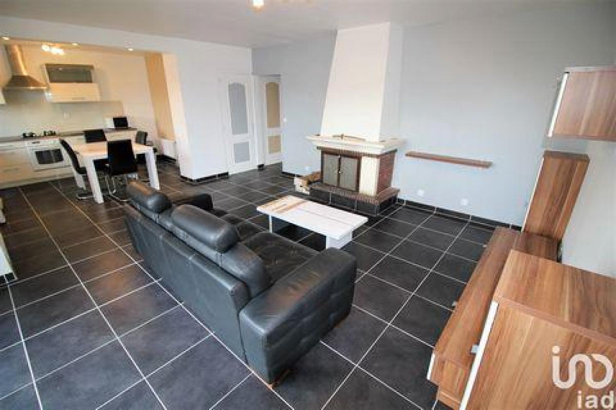 Casa de 3 dormitorios en Souesmes, France No. 3903