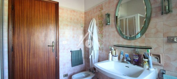 4 bedrooms Villa in Altopascio, Italy No. 362061 10