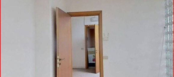 86m² Office in Ravenna, Italy No. 376873 9