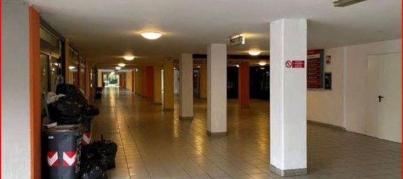 86m² Office in Ravenna, Italy No. 376873 6