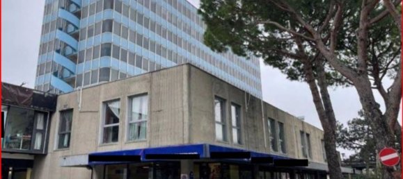 86m² Office in Ravenna, Italy No. 376873 3