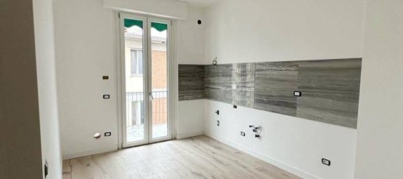 Apartamento de 2 dormitorios en Florence, Italy No. 265777 16