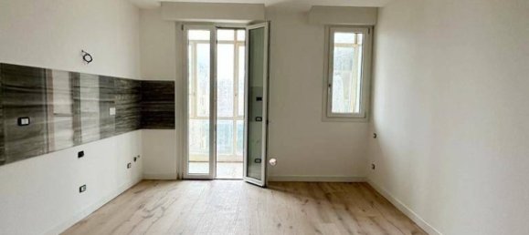 Apartamento de 2 dormitorios en Florence, Italy No. 265777 13