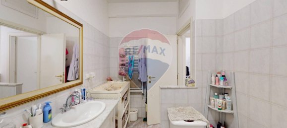 2 Schlafzimmer Wohnung in Genoa, Italy, Nr. 266602 44