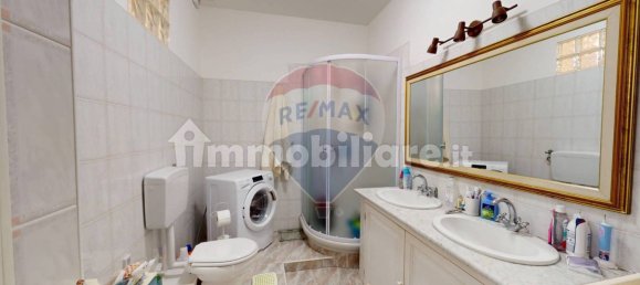 2 Schlafzimmer Wohnung in Genoa, Italy, Nr. 266602 43