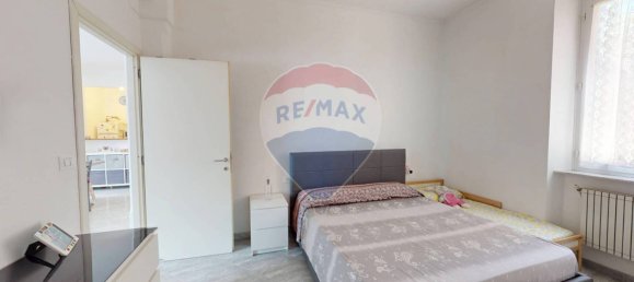 2 Schlafzimmer Wohnung in Genoa, Italy, Nr. 266602 25