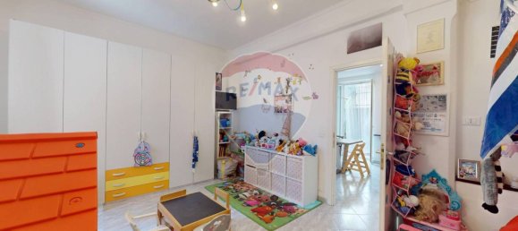 2 Schlafzimmer Wohnung in Genoa, Italy, Nr. 266602 36