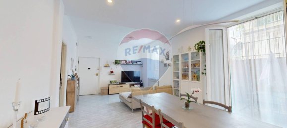 2 Schlafzimmer Wohnung in Genoa, Italy, Nr. 266602 21