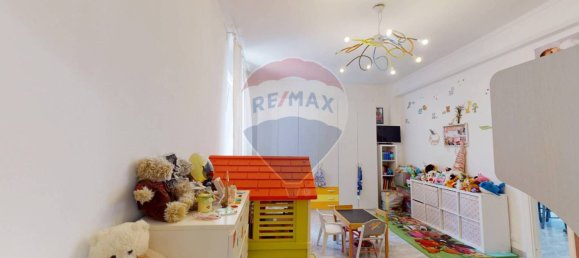 2 Schlafzimmer Wohnung in Genoa, Italy, Nr. 266602 37