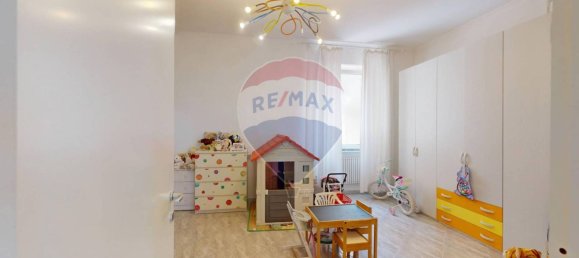 2 Schlafzimmer Wohnung in Genoa, Italy, Nr. 266602 32