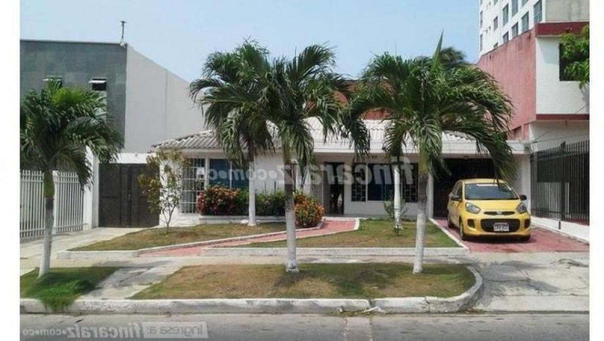 Casa de 6 dormitorios en Atlántico, Colombia No. 6428