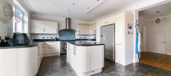 5 bedrooms House in Beckenham, United Kingdom No. 3469 5