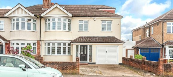 5 bedrooms House in Beckenham, United Kingdom No. 3469 19