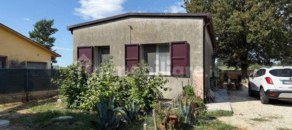 2 bedrooms Villa in Argenta, Italy No. 268344 3