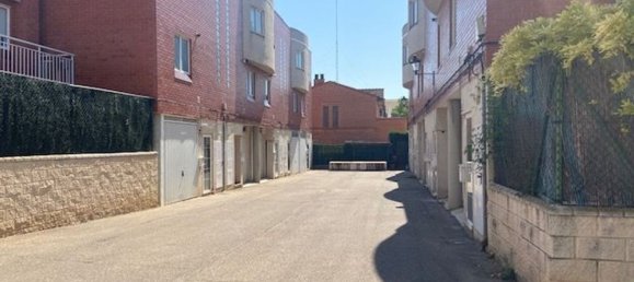 3 chambres Maison de ville à Zaragoza, Spain No. 157028 3