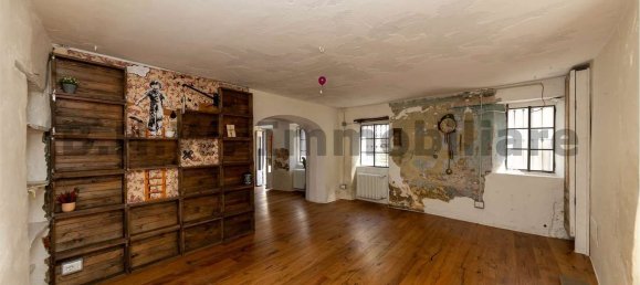 10 rooms House in Cittiglio, Italy No. 71096 9