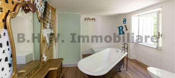 10 rooms House in Cittiglio, Italy No. 71096 25