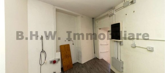 10 rooms House in Cittiglio, Italy No. 71096 17