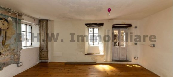 10 rooms House in Cittiglio, Italy No. 71096 10