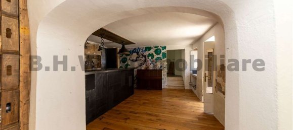 10 rooms House in Cittiglio, Italy No. 71096 12