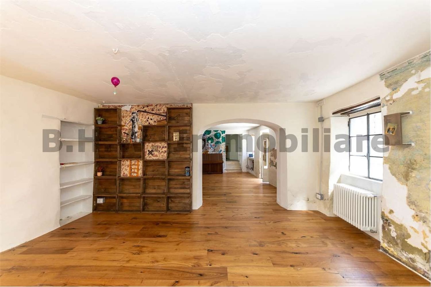 10 rooms House in Cittiglio, Italy No. 71096