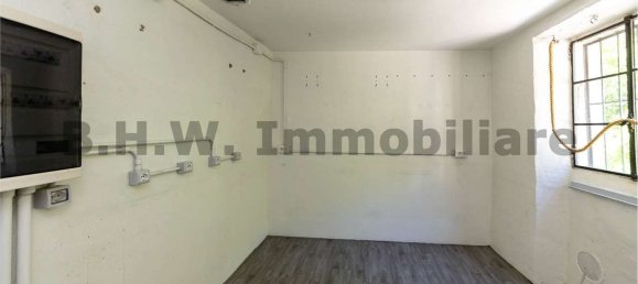 10 rooms House in Cittiglio, Italy No. 71096 15