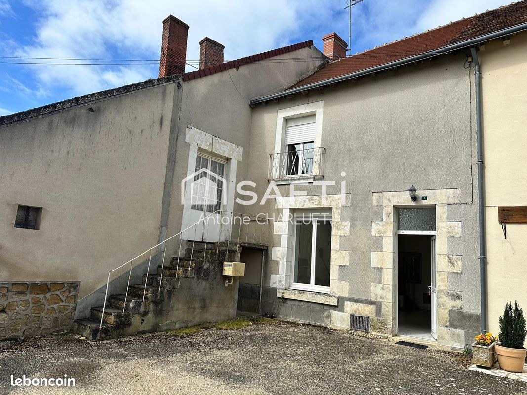 3 غرف نوم منزل في Saint-Genou, France رقم 67991