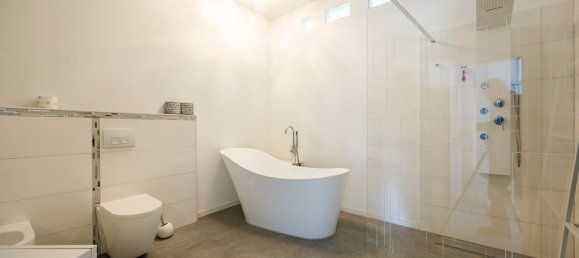 Edifício de 16 divisões em Zollernalbkreis, Germany N.º 354235 7