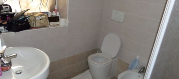 2 rooms Apartment in Ponte dell'Olio, Italy No. 188904 10