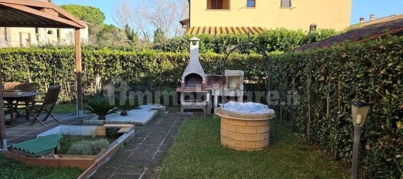 5 rooms Apartment in Montescudaio, Italy No. 352525 6