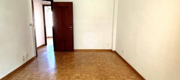 3 bedrooms Apartment in Genoa, Italy No. 36252 11