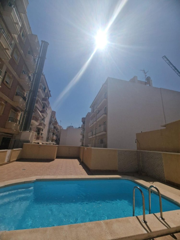 2 غرف نوم شقة في Torrevieja, إسبانيا رقم 369881