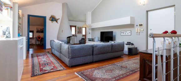 3 غرف نوم شقة في Ivrea, Italy رقم 338320 29