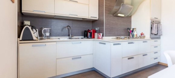 3 غرف نوم شقة في Ivrea, Italy رقم 338320 12