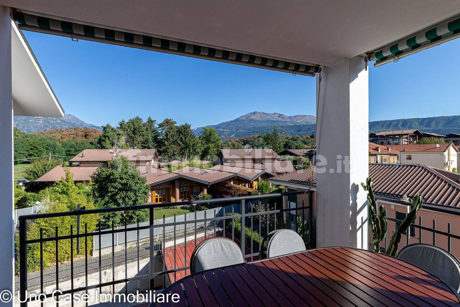 3 غرف نوم شقة في Ivrea, Italy رقم 338320