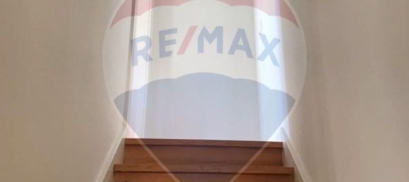 140m² Building in Lisbon, Portugal No. 74523 10