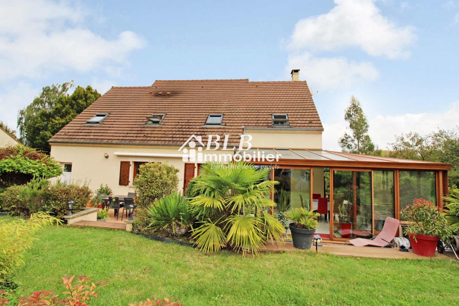 4 bedrooms House in Epernon, France No. 231620