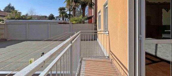 3 rooms Apartment in Cerro Maggiore, Italy No. 37228 8