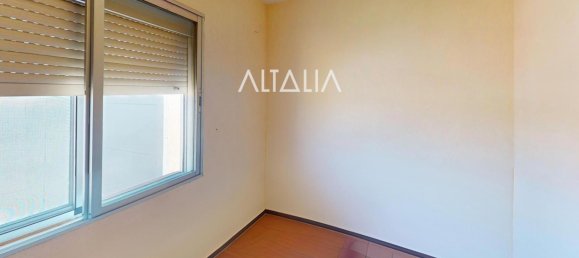 3 bedrooms House in Cuenca, Spain No. 154181 3