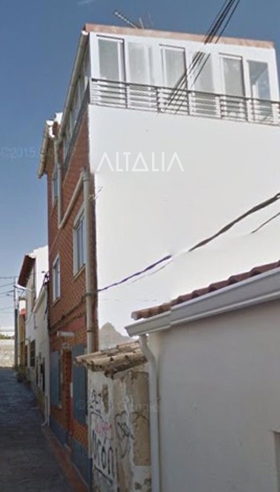 3 bedrooms House in Cuenca, Spain No. 154181