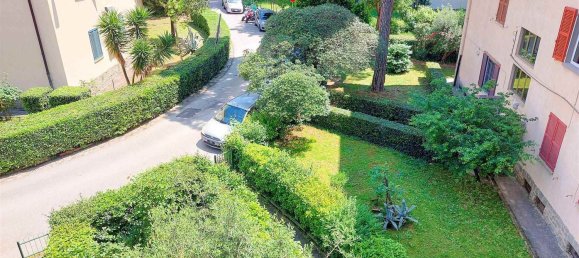 3 rooms Apartment in Florence, Italy No. 174985 4