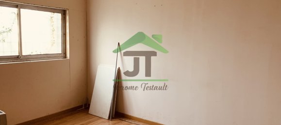 Parkplatz in Chateaudun, France 236m², Nr. 86982 5