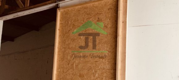 Parkplatz in Chateaudun, France 236m², Nr. 86982 11