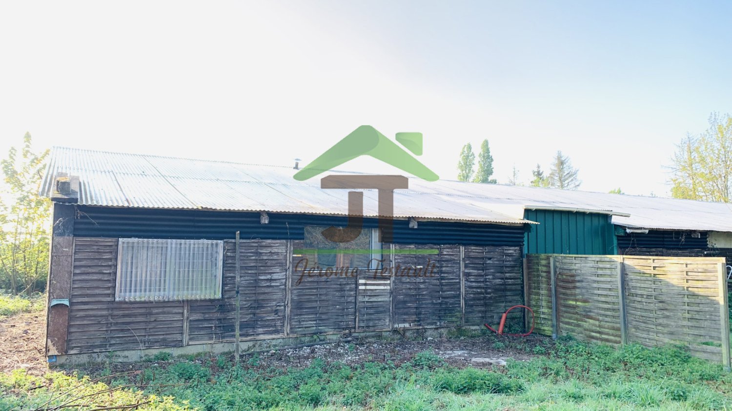 Parkplatz in Chateaudun, France 236m², Nr. 86982